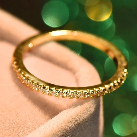 Jewelry - Tiny Ring